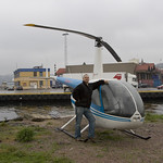 GH_poserer_ved_helikopter