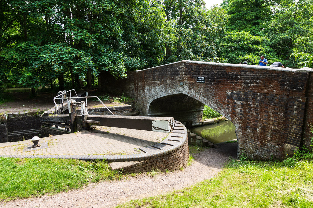 Grand Union Canal - Iron Bridge Lock 77