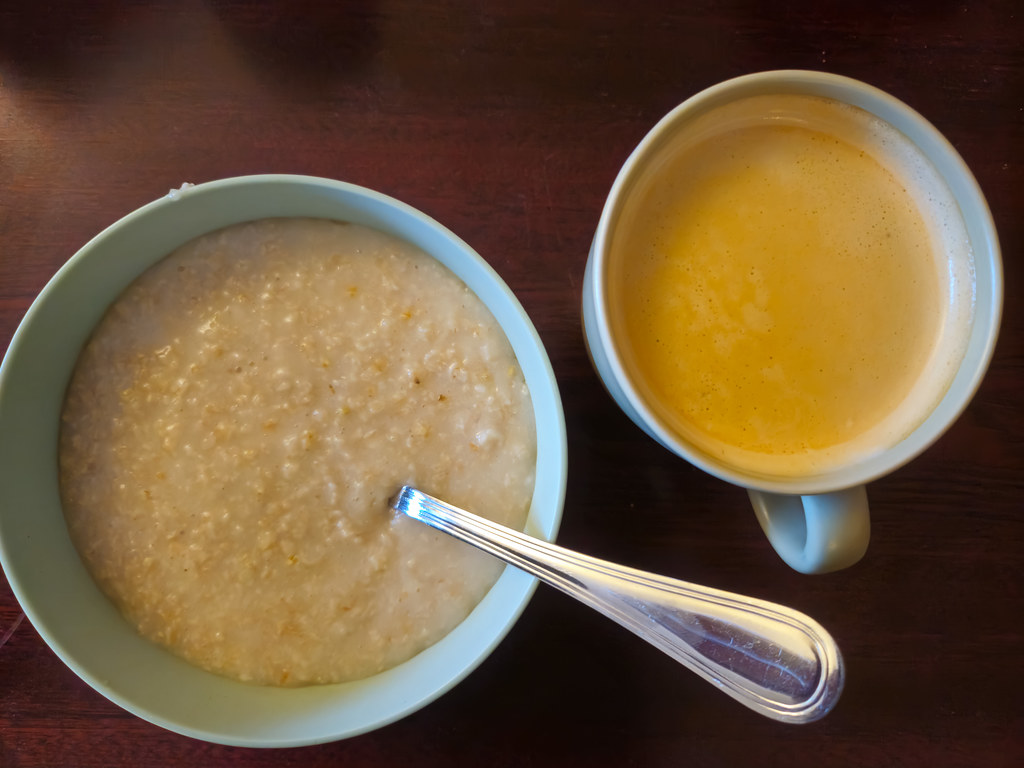 Porrige and coffee