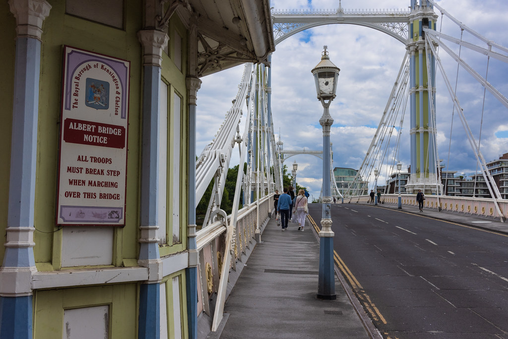 Albert Bridge - break step