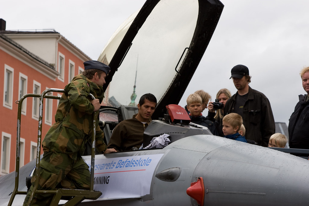 F-16 på torvet i Kristiansand