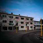 Snap through bus window